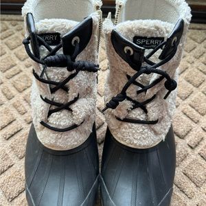 Women’s Sperry Saltwater duck boot